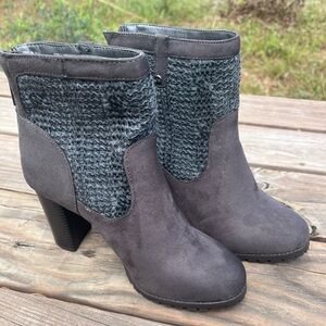 Juicy Couture Lupia ankle boots Women's Brownish-Gray